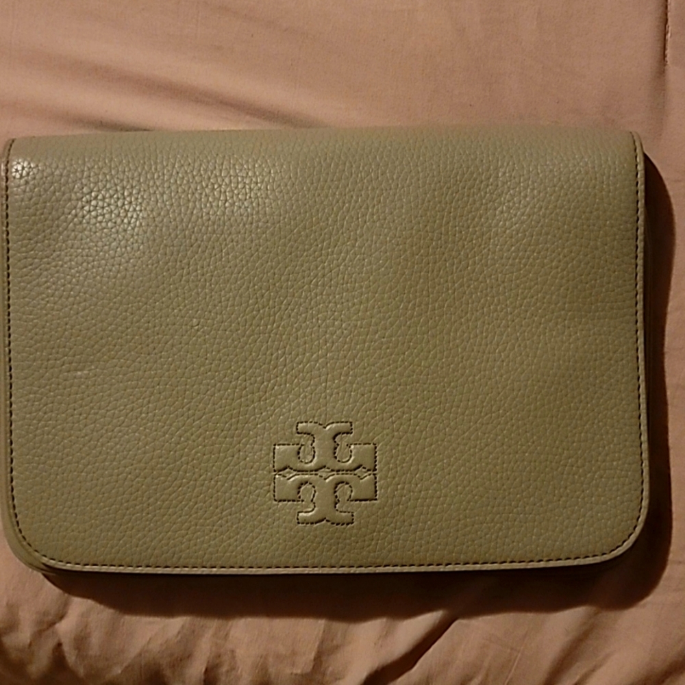 Tory Burch Thea Clutch